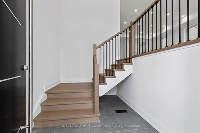 18 Portage Ave, Richmond Hill - Oak Ridges image-0-1