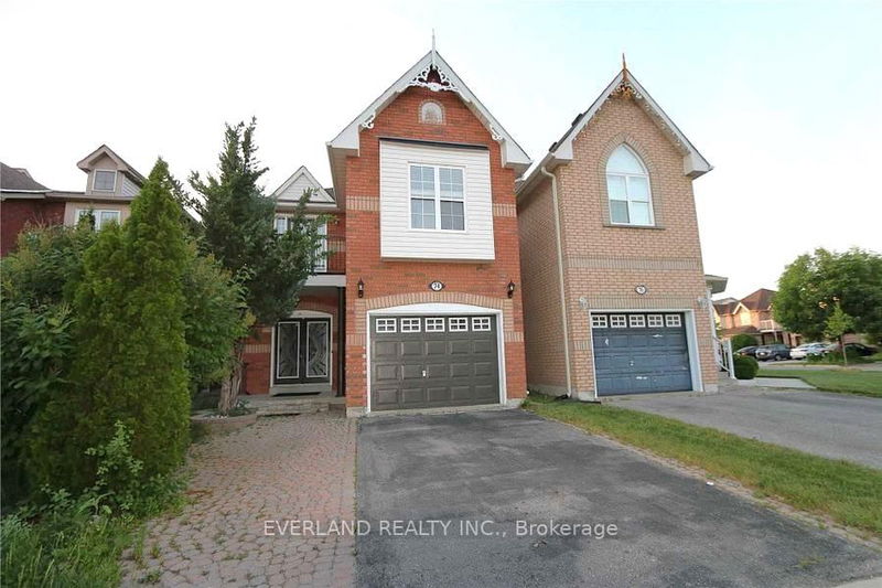 home for lease on 74 Colonial Crescent