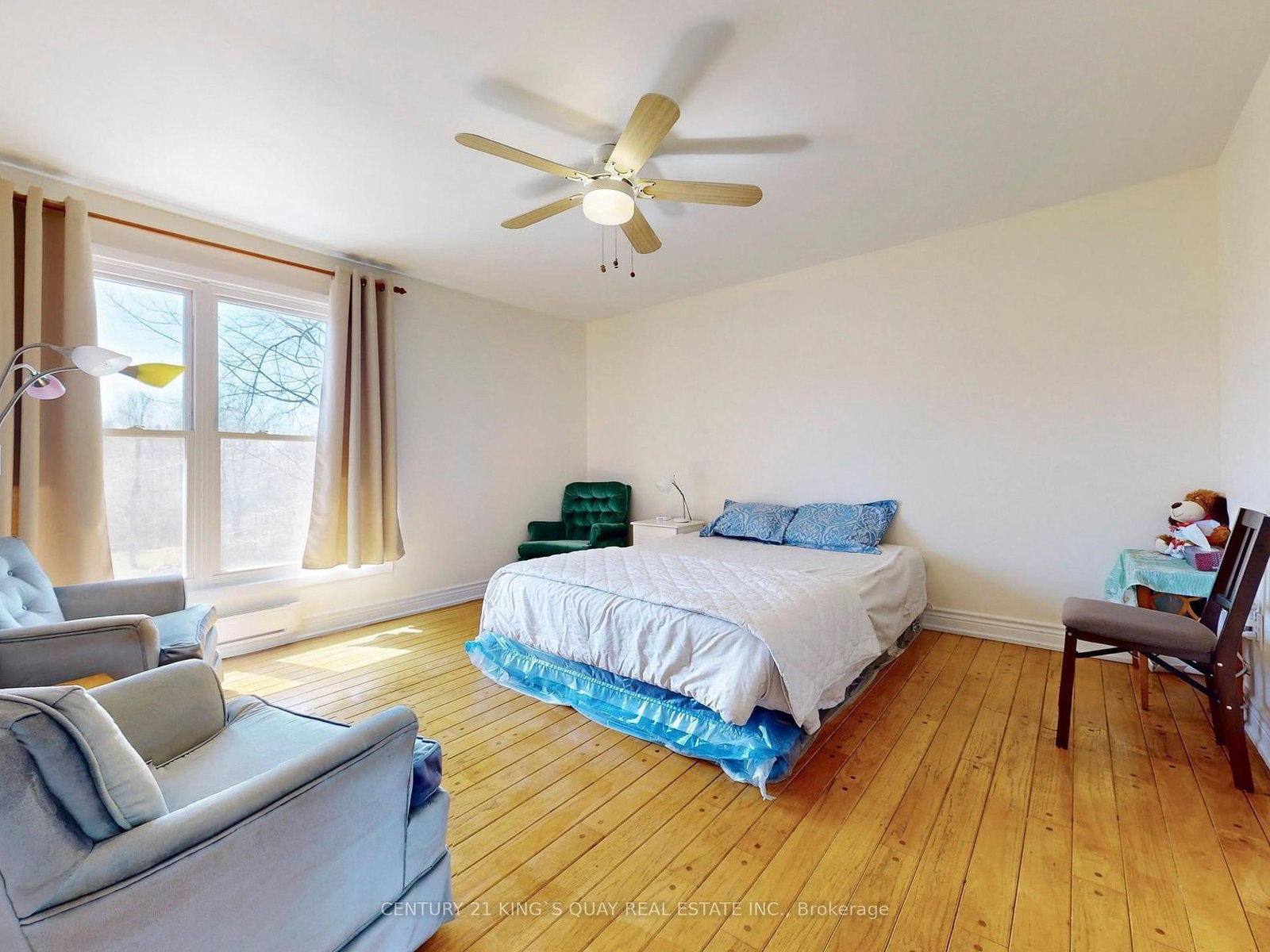Listing Image 7