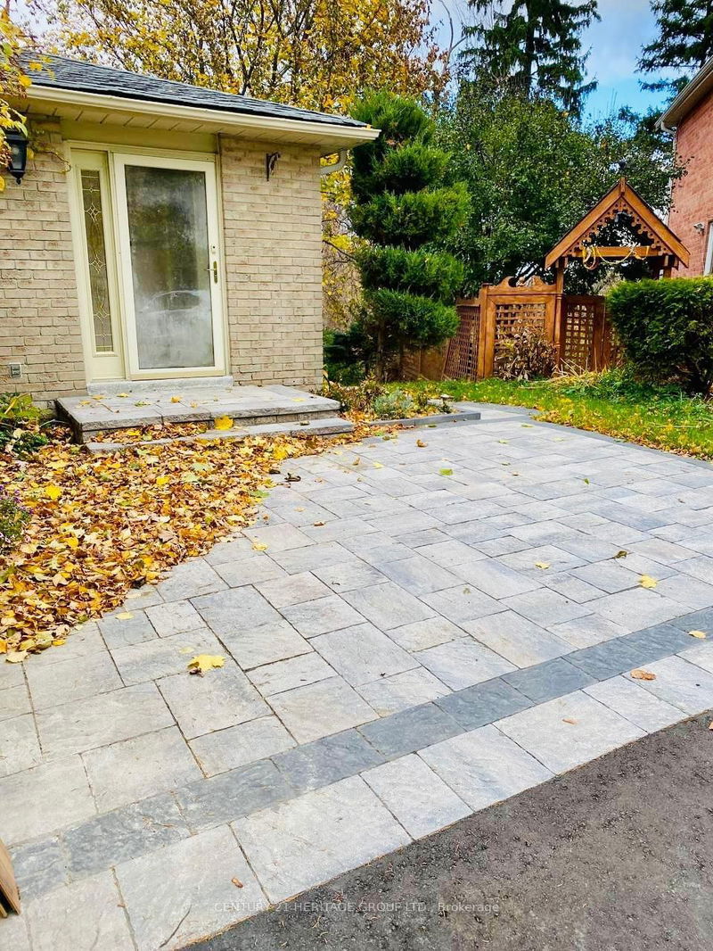 home for lease on Main-66 Valhalla Court