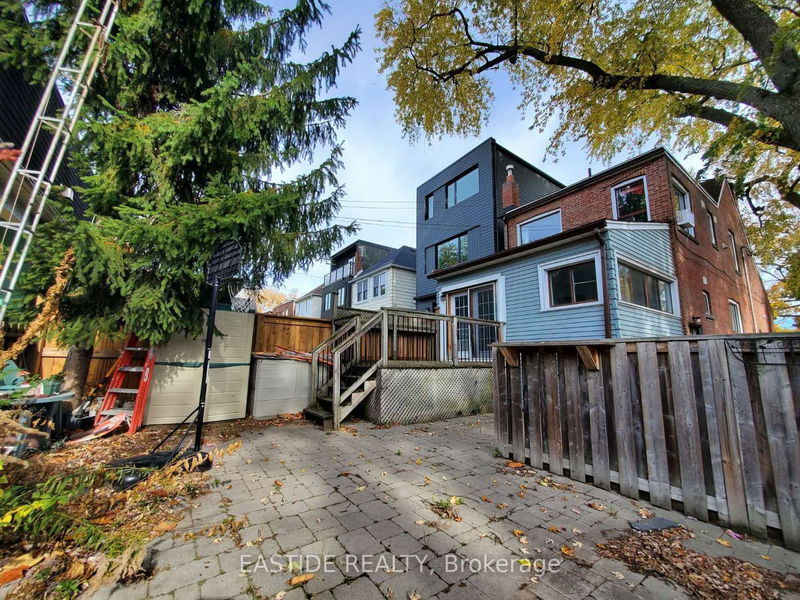 home for lease on Main-212 Monarch Park Avenue