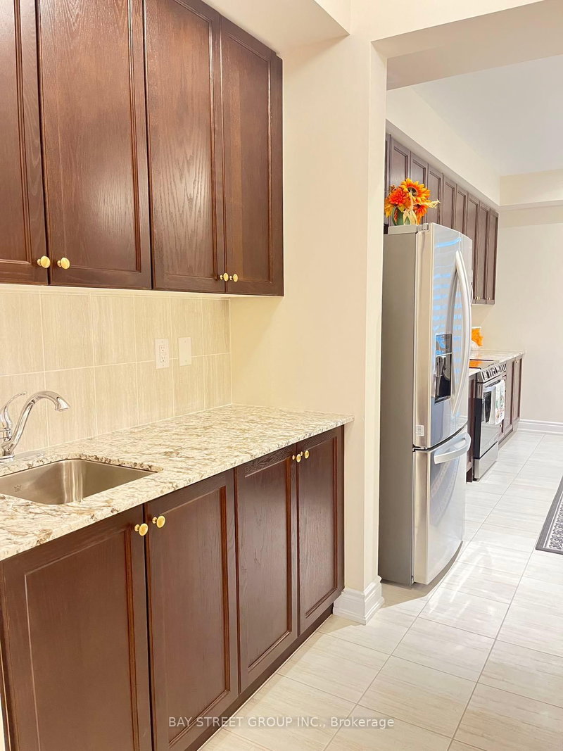 251 Tennant Circ, Vaughan, L4H 5L4 | Image 3