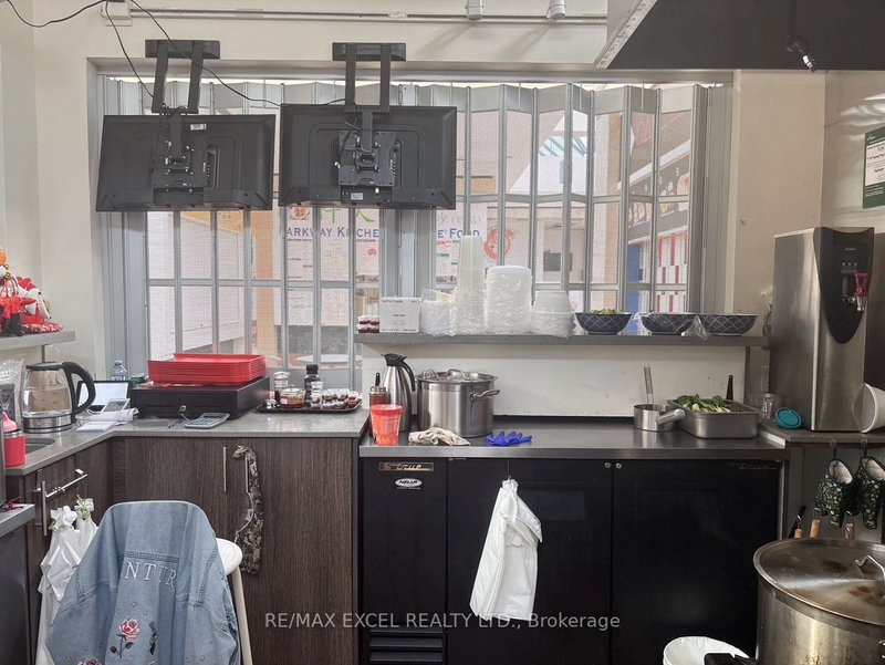 71 - 670 Highway 7 Way E, Richmond Hill, L4P 3P2 | Image 2