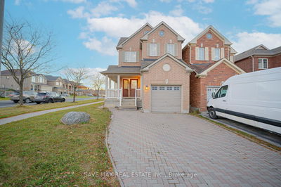 2 Lahore Cres, Markham - Cedarwood image-0-1