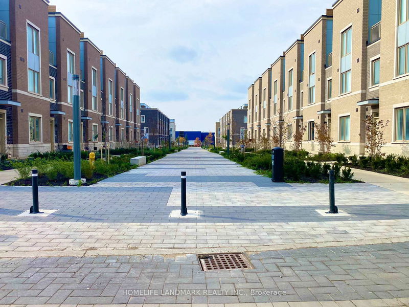Unit TH118 — 30 Almond Blossom Mews, Vaughan - Vaughan Corporate Centre image-0-0