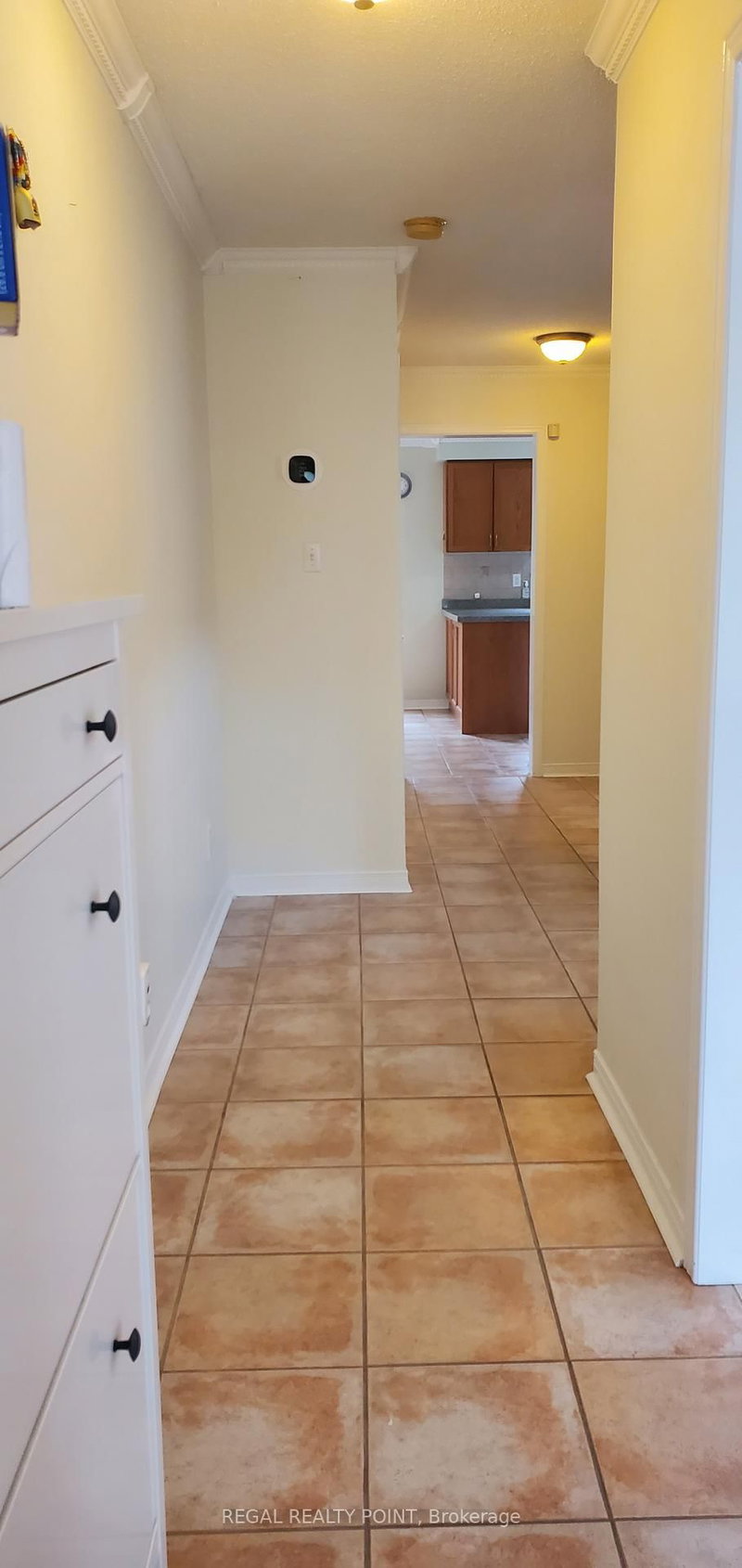 202 Red maple Rd, Richmond Hill, L4B 4S8 | Image 2