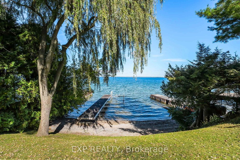 21 Pinery Lane, Georgina