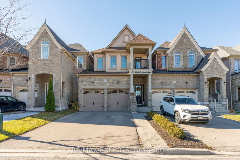 42 Wells Orchard Cres, King - King City image-0-0