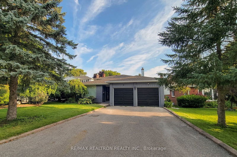 home for sale on 5 Illingworth Court