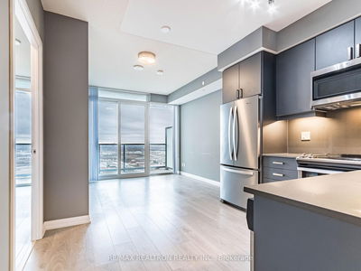 Unit 2917 — 7895 Jane St, Vaughan - Concord image-0-4