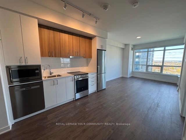 home for lease on 1510-30 Upper Mall Way