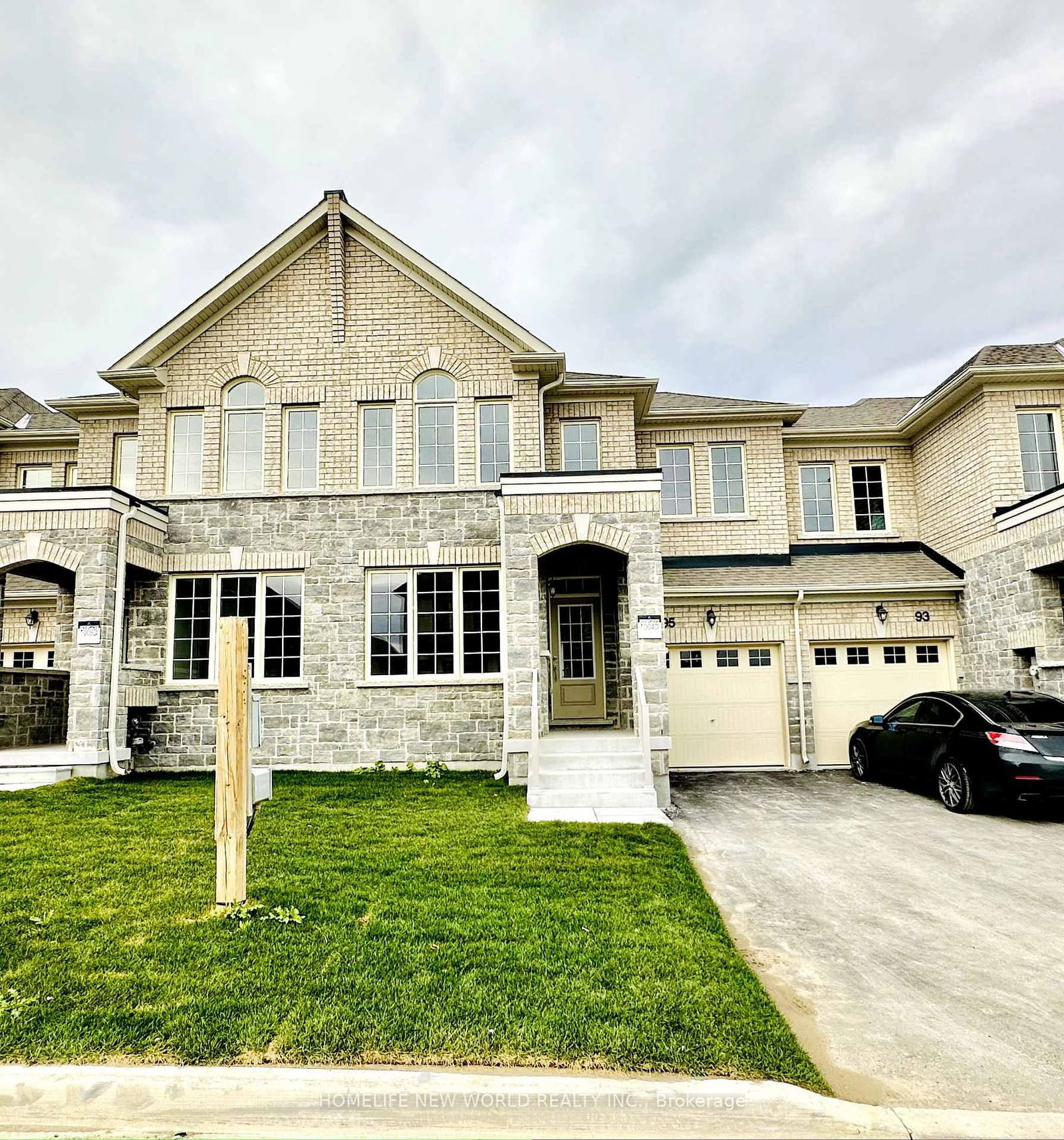 Townhouse leased at 95 kenneth Rogers Crescent, East Gwillimbury, Queensville, L9N 1S5 - MLS: N10427038