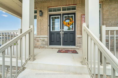 2 Hackett St, East Gwillimbury - Sharon image-0-4