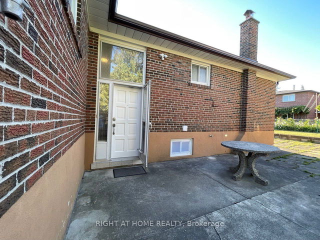 30 Lewis Drive