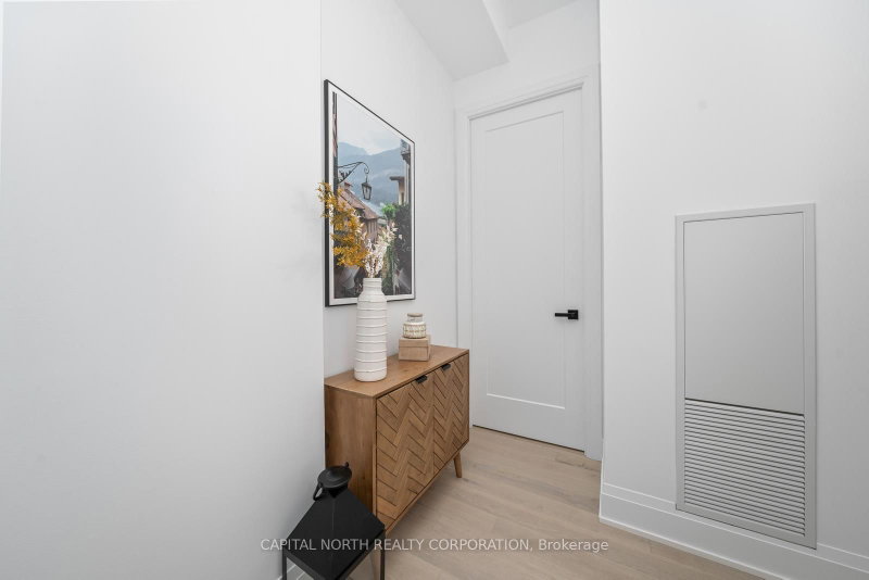 Room2
