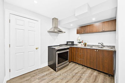Unit Bsmt — 560 Bristol Rd, Newmarket - Bristol-London image-0-3
