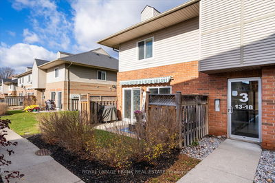 Unit 16 — 1 Testa Rd, Uxbridge - Uxbridge image-0-3