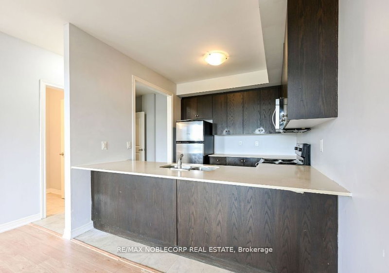 9 - 9601 Jane St, Vaughan, L6A 4G5 | Image 3