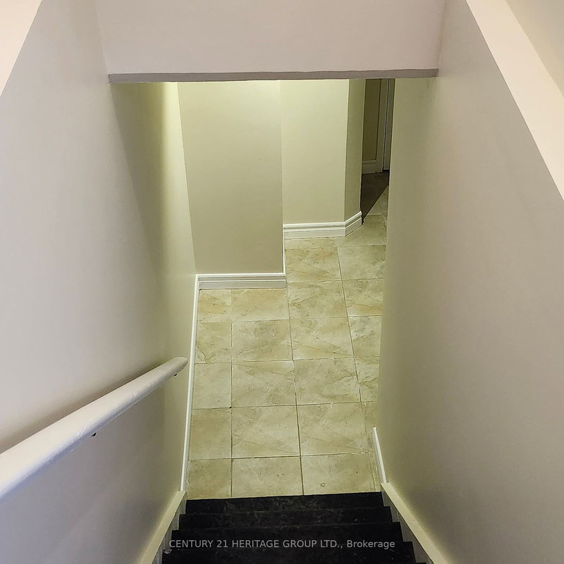 Lower - 169 Willowbrook Rd, Markham, L3T 5L5 | Image 2