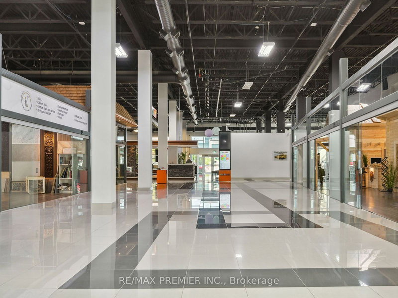 44 - 7250 Keele St, Vaughan, L4K 1Z8 | Image 2