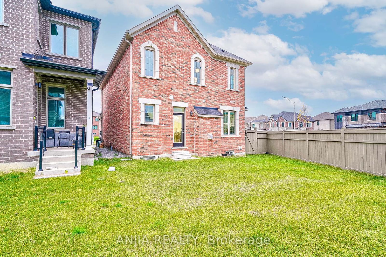 Listing Image 39