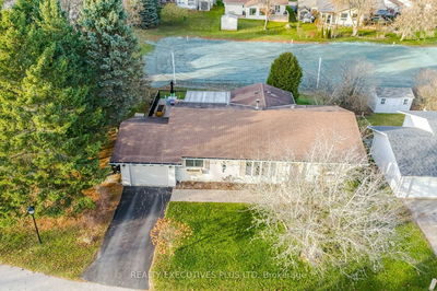 112 Tecumseth Pines Dr, New Tecumseth - Rural New Tecumseth image-0-1