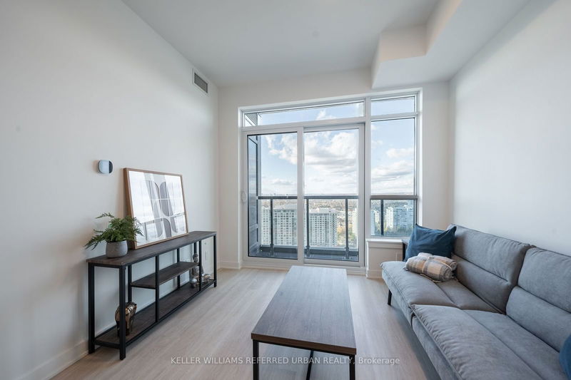 home for lease on 50 Upper Mall Way