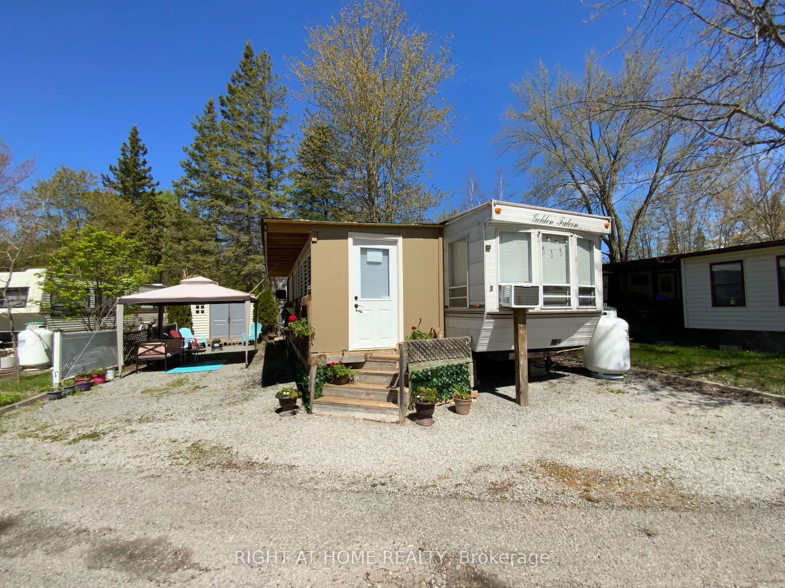 Mobile/Trailer sold at 3 Woody Way Boulevard, Georgina, Pefferlaw, L0E 1N0 - MLS: N10432742