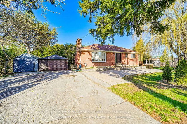 303 Wenlock Avenue