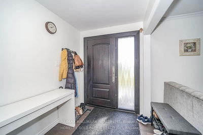 303 Wenlock Ave, Richmond Hill - Harding image-0-3