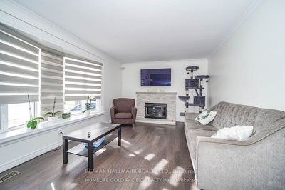 303 Wenlock Ave, Richmond Hill - Harding image-0-4