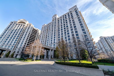 Unit 402 — 9245 Jane St, Vaughan - Maple image-0-3