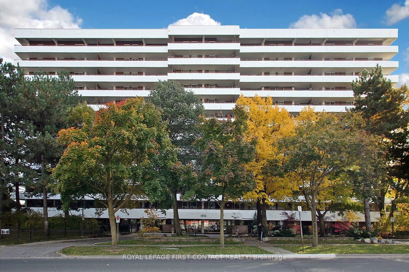 Unit 102 — 1 Royal Orchard Blv Blvd, Markham - Royal Orchard image-0-0