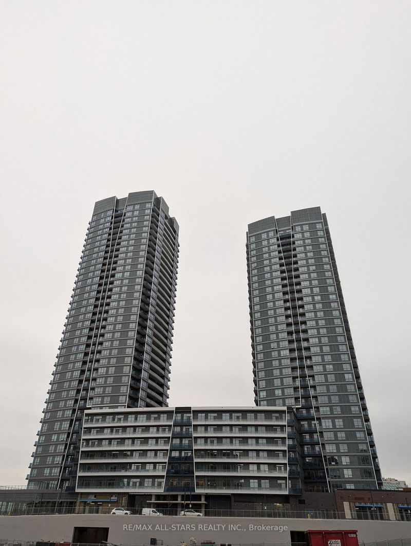 home for lease on 2209-30 Upper Mall Way