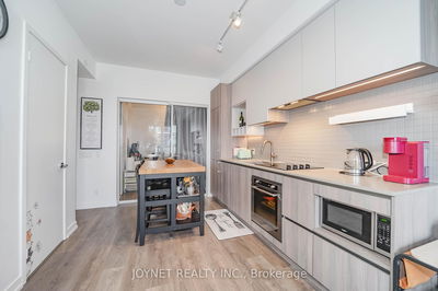 Unit 3905 — 950 Portage Pkwy, Vaughan - Vaughan Corporate Centre image-0-4