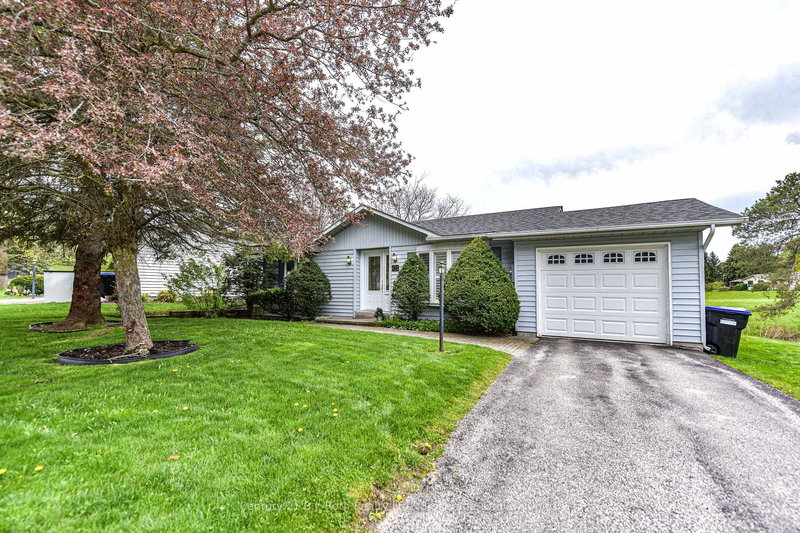 56 TECUMSETH PINES Dr, New Tecumseth, L0G 1W0 | Image 2