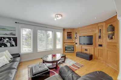 37 Saint Ave, Bradford West Gwillimbury - Bradford image-0-4