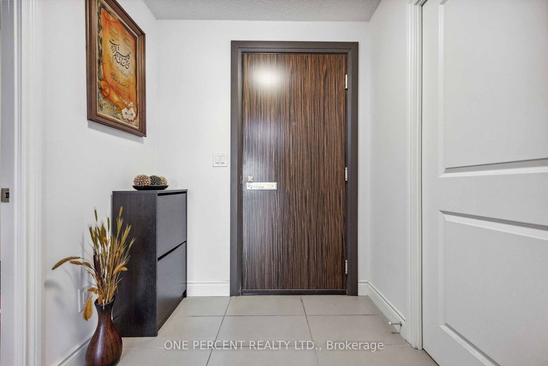 709 - 253 South Park Rd, Markham, L3T 0B4 | Image 2