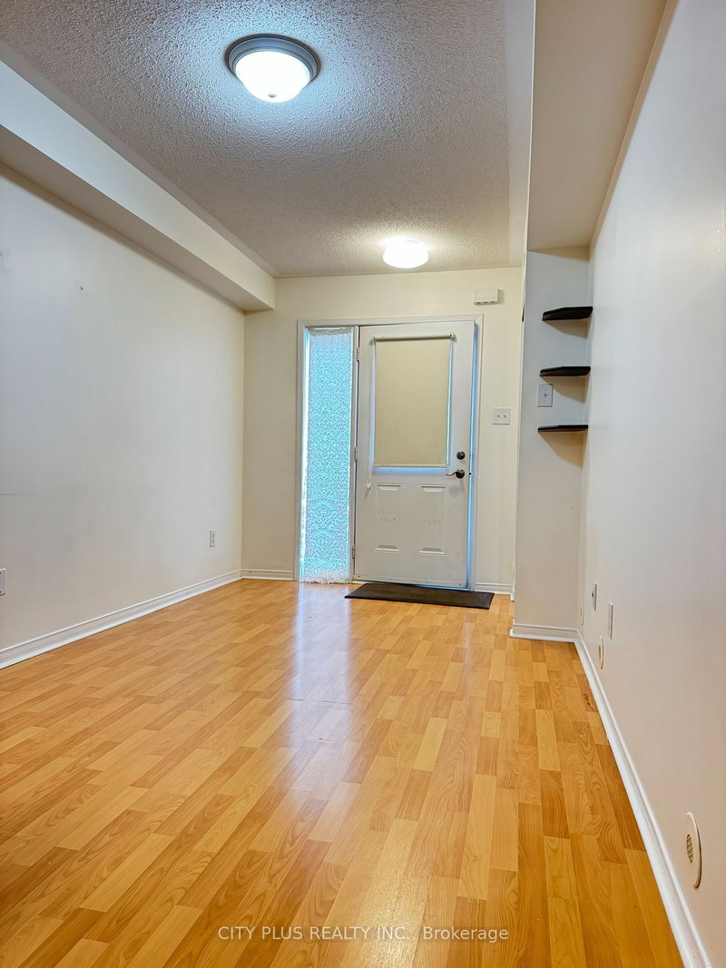 21 - 160 Chancery Rd, Markham, L6E 0B9 | Image 2