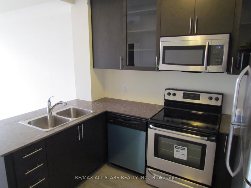 home for lease on 305-9500 MARKHAM Road