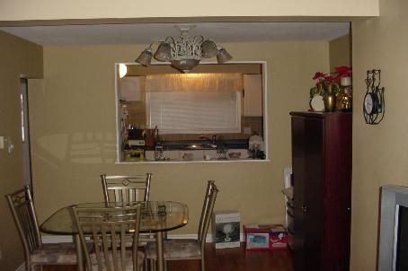 251 Stouffer St, Whitchurch-Stouffville, L4A4Y8 | Image 3