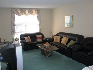 1012 - 20 Harding Blvd W, Richmond Hill, L4C9S4 | Image 2