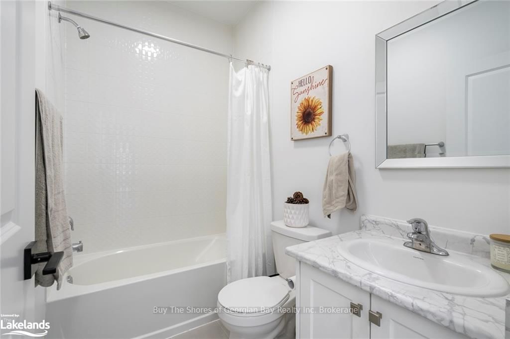 92 HOLYROOD Crescent - Photo 34