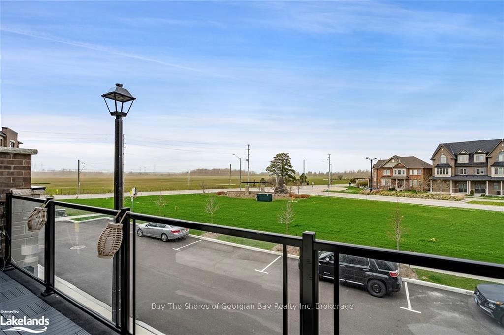 92 HOLYROOD Crescent - Photo 43