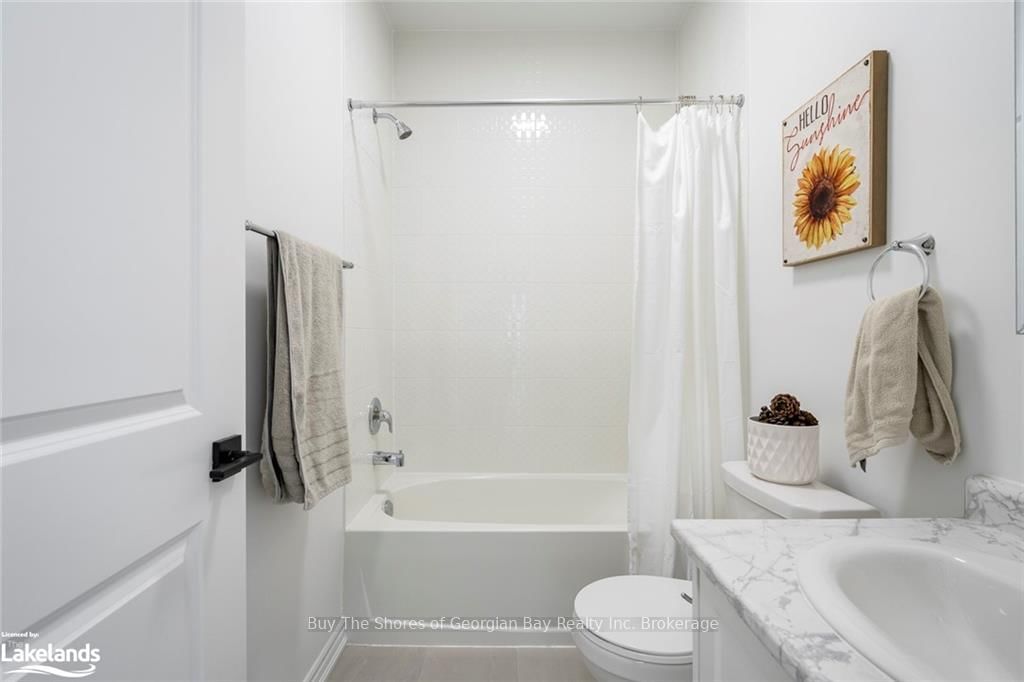 92 HOLYROOD Crescent - Photo 46