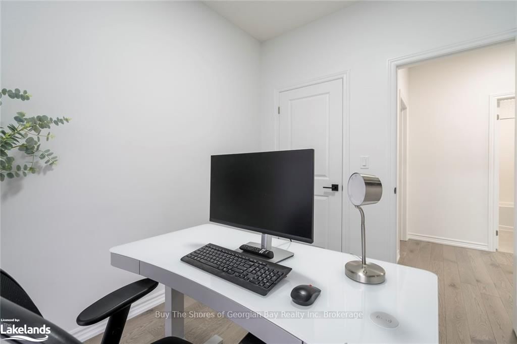 92 HOLYROOD Crescent - Photo 47