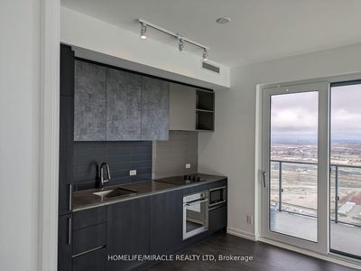 Unit 5612 — 7890 Jane St, Vaughan - Concord image-0-1