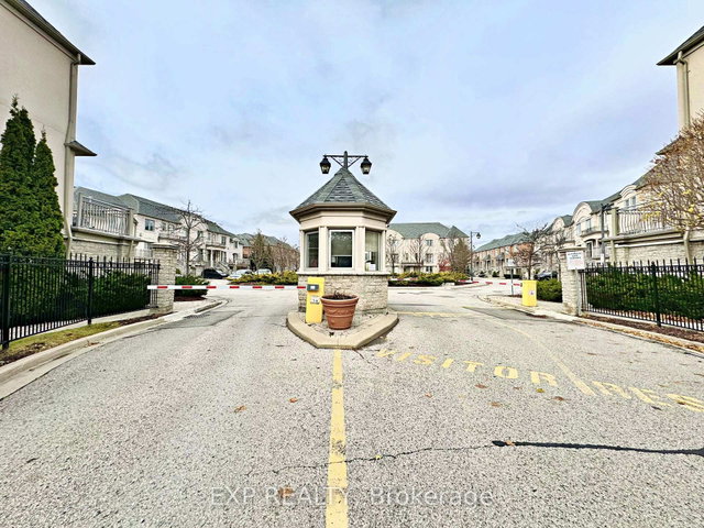 TH7 - 9133 Bayview Avenue