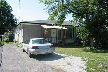 Semi-Detached House sold at 301 Axminster Drive, Richmond Hill, Ontario, L4C2W3 - Crosby - MLS: N1117092
