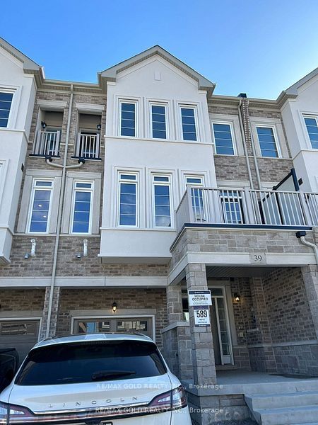 home for lease on 39 Montrose Boulevard